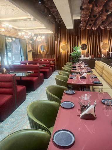 HOTEL MUMBAI HOUSE MALAD